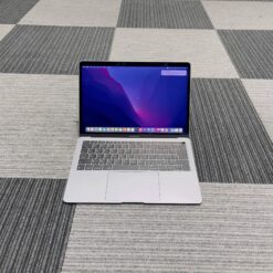 Macbook Air 2018 / Core i5 (1.60Ghz) / RAM 8GB / SSD 256GB / 13” RETINA