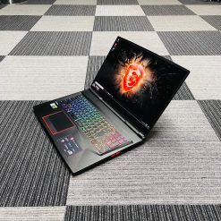 MSI GE75 Raider 10SFS / i9-10980HK (~5.30Ghz) / NVIDIA® GeForce RTX 2070 (8GB) / 15.6” FULL HD IPS 240Hz / RAM 16GB / SSD 512GB HDD 1TB