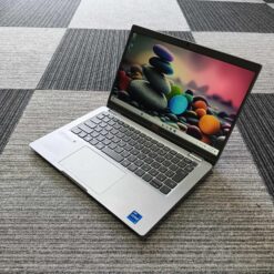 DELL Latitude 5320 / i7-1165G7 (~4.70Ghz) / RAM 16GB / SSD 256GB NVMe / 13.3” FULLl HD (1920 x 1080)